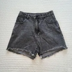 【repipi armario】ショートパンツ　ブラックデニム　ダメージ加工　M