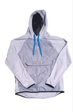 セール　UNDER ARMOUR ウィンドブレーカー Sサイズ