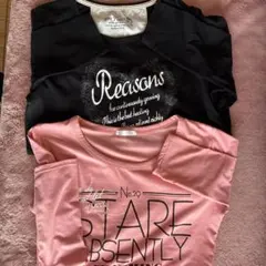 黒とピンクのTシャツセット
