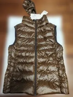 新品タグ付き　UNIQLO ウルトラライトダウンベスト S