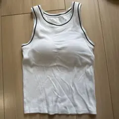 美品UNIQLO　ユニクロ アメリカンスリーブ ブラタンクトップ　S