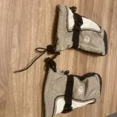 耐水性ミトン グレーとホワイト