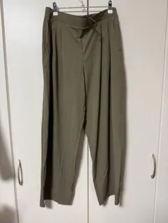 ユニクロ ウルトラストレッチアクティブワイドパンツ カーキ XL