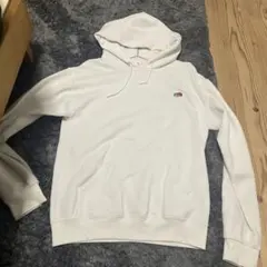 フルーツオブザルームホワイトパーカー