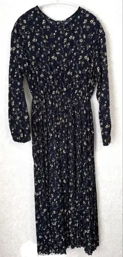 ローリーズファーム　花柄プリーツワンピース　ネイビー