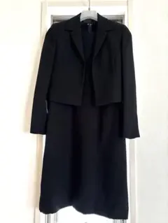 ブラックフォーマル　ワンピーススーツ（ジャケット付き）　11号