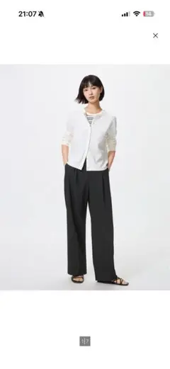 【美品】ユニクロ タックワイドパンツ Lサイズ（丈標準）