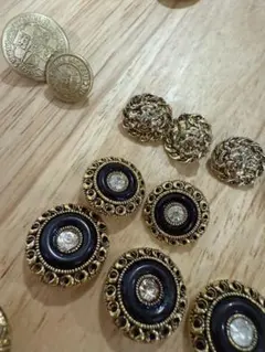 ヴィンテージ　ゴールド系　装飾ボタンセット