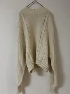 アイボリー ハイネックケーブル編み ニット M ゆったり