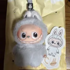 POPMARTぬいぐるみペンダント ラブブ　イニシャル(C)