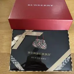 バーバリー　ハンカチ　ギフトボックスのサムネイル