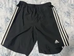 adidas インナー付き　ランニングパンツ　Lサイズ