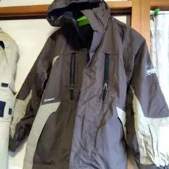 スノボーウエアー