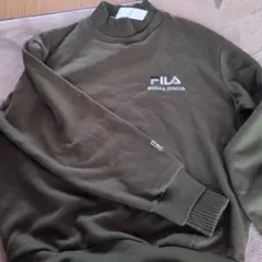 FILA オリーブ トレーナー Sサイズ