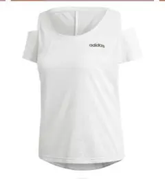 アディダス　半袖Tシャツ