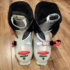 スキーブーツ ブーツ