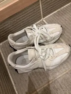 ニューバランス　スニーカー　327 23.5cm