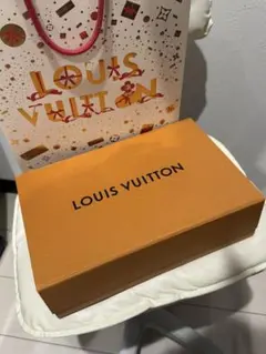 LOUIS VUITTON ギフトボックス 中型
