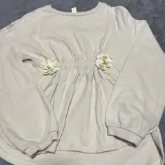 apres les coursクリーム色 長袖カットソー フラワー装飾