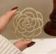 10.ブローチ コサージュ 花 キラキラ ストーン