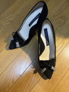 TALANTON by DIANA ブラックポインテッドトゥパンプス