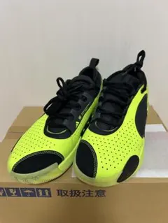 adidas D.o.n. Issue 6 ネオンイエロー - メルカリ