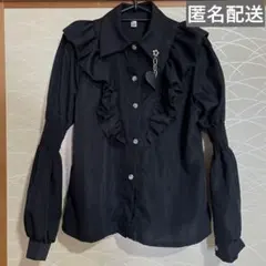 ブローチ付き　フリルブラウス　ブラック　M