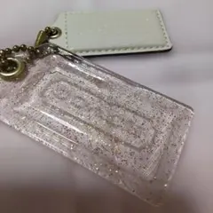 COACH チャーム ホワイト ゴールドラメ 2点セットのサムネイル