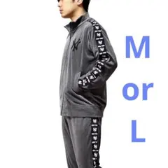 2025年最新】supremeベロアセットアップの人気アイテム - メルカリ