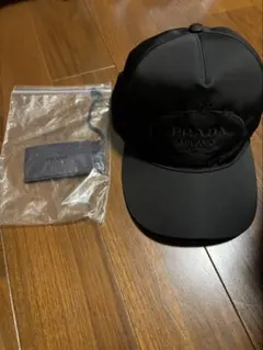 PRADA ナイロン ベースボールキャップ ブラックのサムネイル
