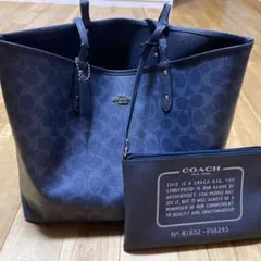 コーチcoach ポーチ付き　リバーシブル　シティートートバック