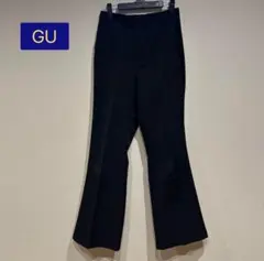 GU 黒フレアパンツ タック入り　M
