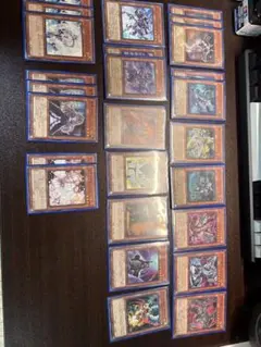 遊戯王　MALICE 構築済みデッキ　誘発込み　MAIN40 遊戯王 MALICE 構築済みデッキ 誘発込み MAIN40 - メルカリ