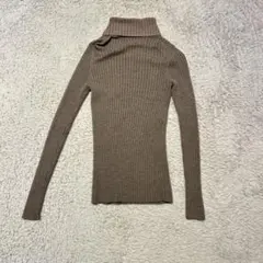 無印良品　タートルネック　洗えるセーター　リブ