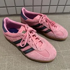 【美品】レディース adidas GAZELLE INDOOR W　IE7002