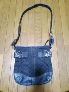 COACH シグネチャー ショルダーバッグ 黒