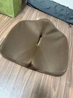 コジット 腰痛 姿勢 クッション ブラウンのサムネイル