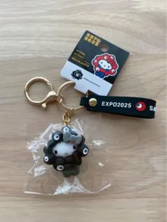 大阪万博限定　サンリオミャクミャクなりきりキーホルダー　ハローキティ　黒モノクロ