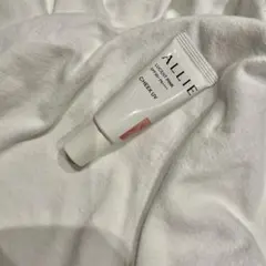 ALLIE クロムビューティー　カラーオンUVチーク　01のサムネイル