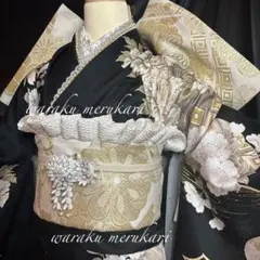 ♦︎豪華絢爛♦︎成人式♦︎黒地古典紋様♦︎金銀彩加工♦︎フルオーダー♦︎フルセット♦︎豪華刺繍