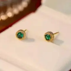 X817 ピアス レディース k18 ゴールド エメラルド グリーン S925