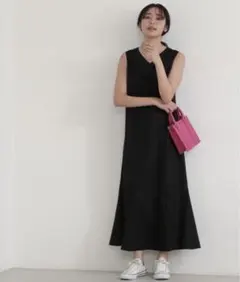 新品　ナチュラルビューティーベーシック ゴアードマキシワンピース