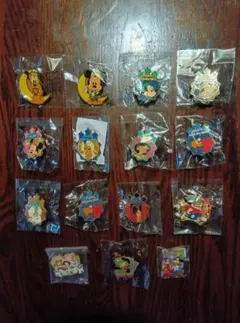 ♥ディズニーランド・シー、 ピンバッジ 15個セット(海外盤含む)