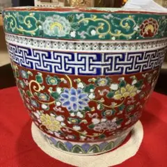 伊万里焼 十錦手 金彩色絵 粉彩牡丹花蝶紋 火鉢 睡蓮鉢 骨董 美品