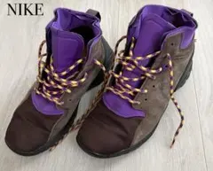 Item thumbnail for item 6ebe2bfe-7cd9-4f03-890c-fd03abc0c1fe