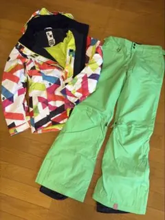 スキーウェアセット（ジャケット＋パンツ）