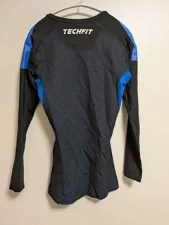 adidas　TECHFIT メッシュシャツ 黒/青　メンズL