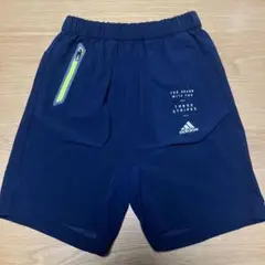 adidas ネイビー ハーフパンツ 130サイズ