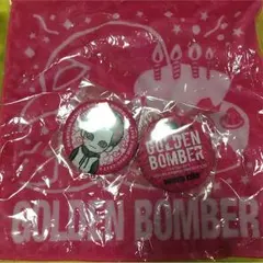 ガチャミニタオルと缶バッジ