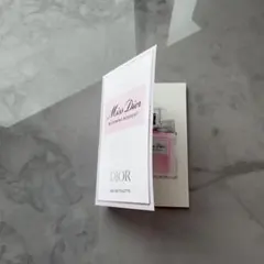Miss Dior オードトワレのサムネイル